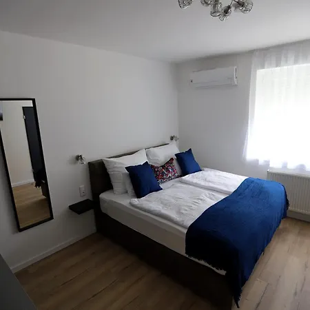 Natali Apartmanhaz Eger Extérieur photo