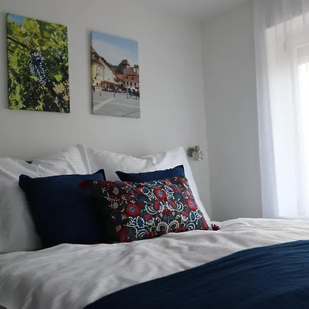 Natali Apartmanhaz Eger Extérieur photo