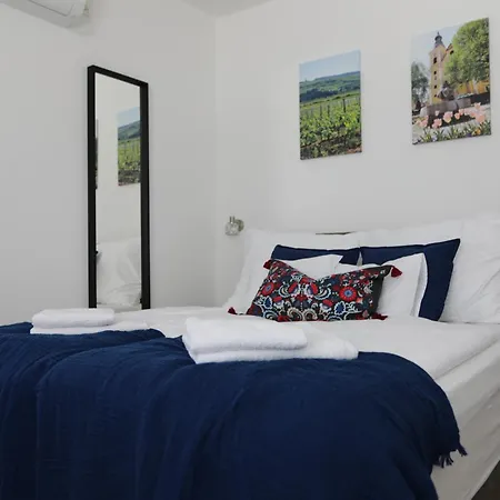 Natali Apartmanhaz Eger Extérieur photo